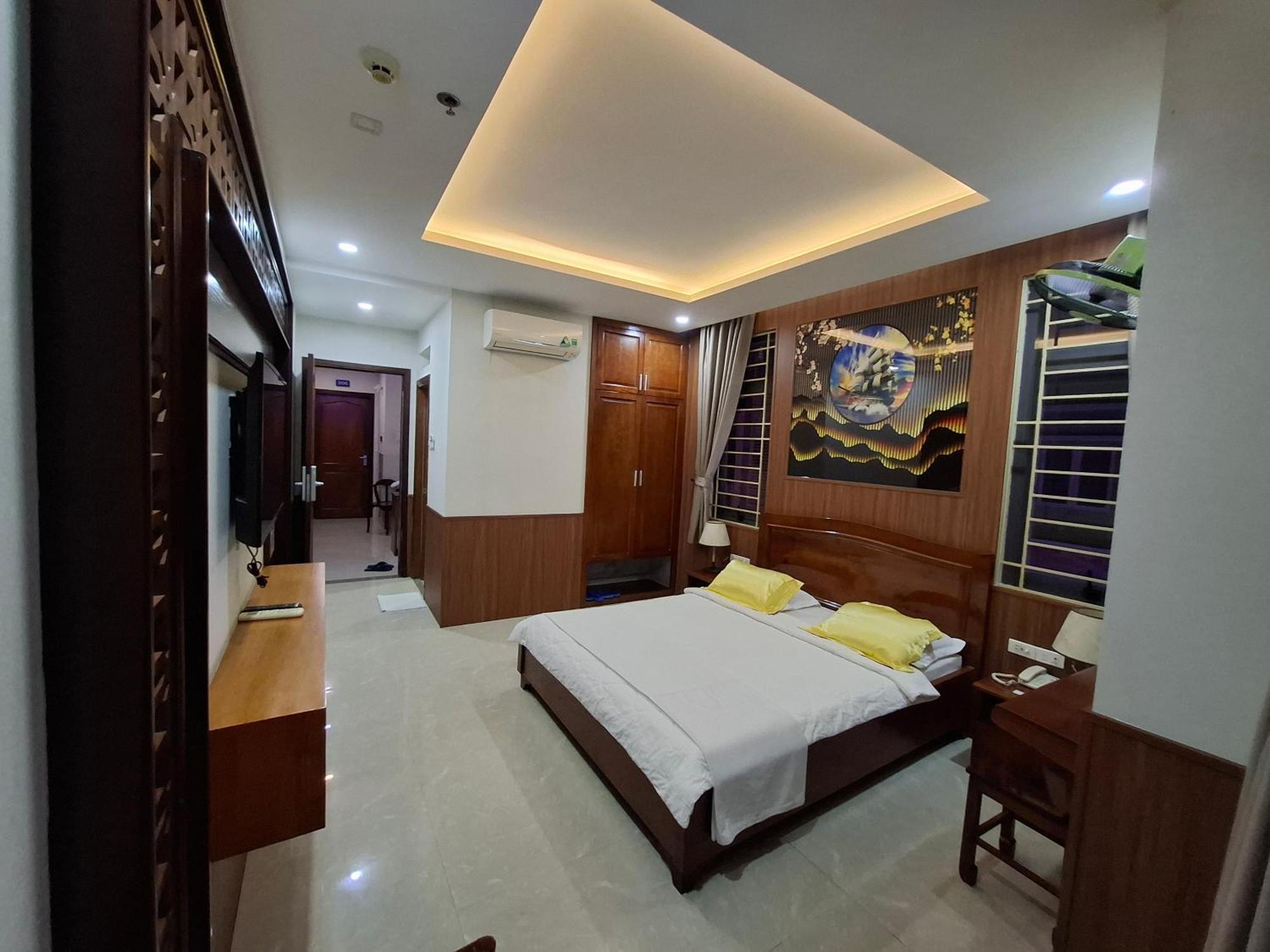 Hotel Phu Si Ho Chi Minh City Exterior photo